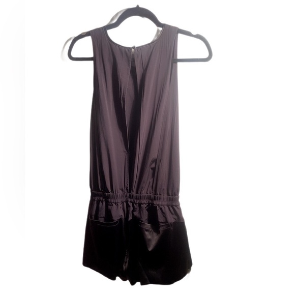 Lululemon black casual sleeveless athletic stretch short Getaway Romper shorts 6 - Picture 3 of 4